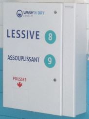 Distributeur automatique de lessive et dosettes lessive